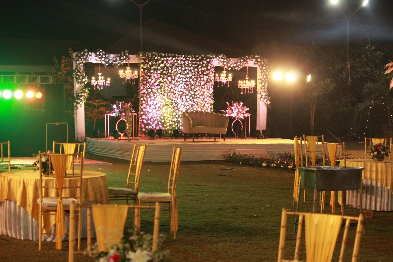 Fresh flower entrance gate decoration for a wedding function in Noida by Mithila Events